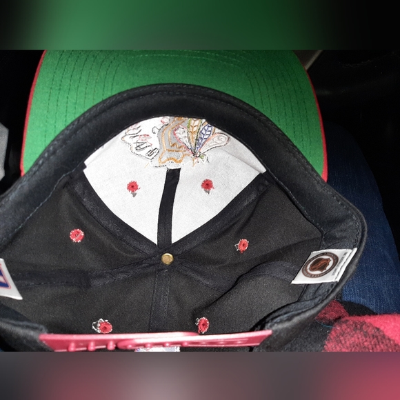 Vintage Logo 7 Blackhawks snap back Hat - Picture 2 of 2